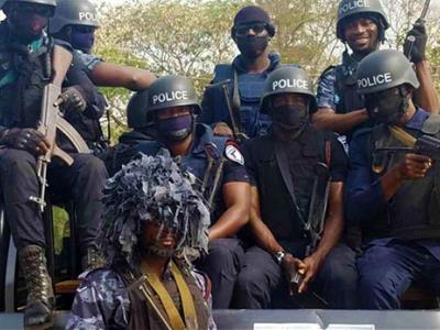 Kumasi: Armed Robbers fire gunshots, rob businessman and traders