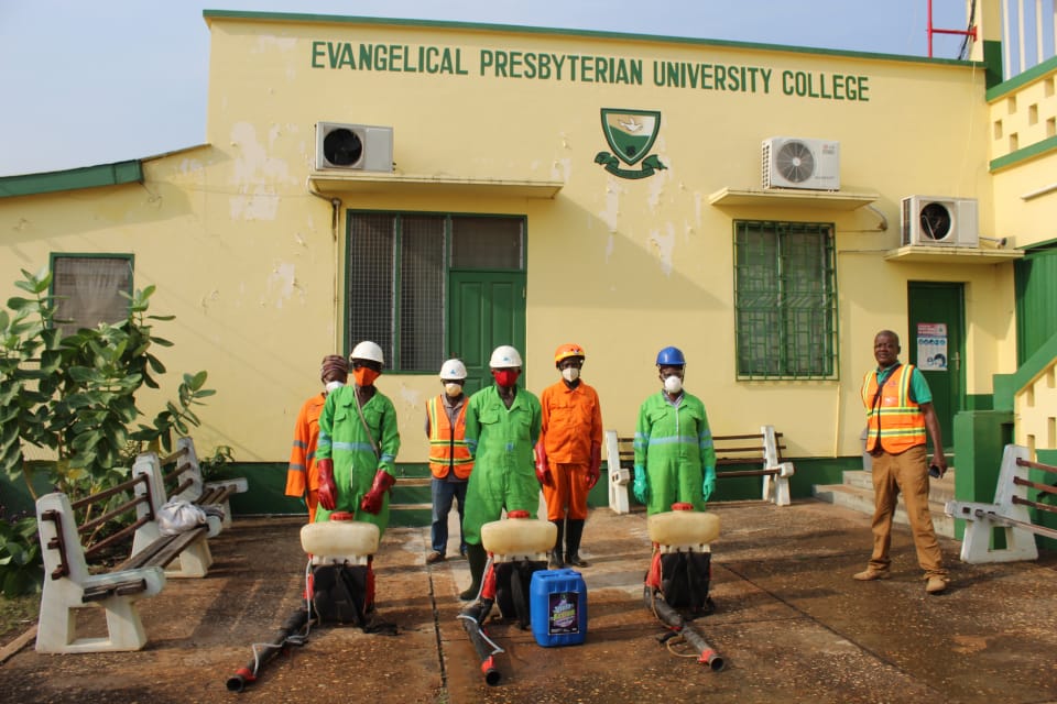 Peki University fumigation