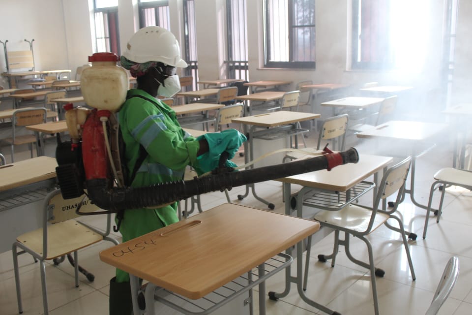 Peki University fumigation