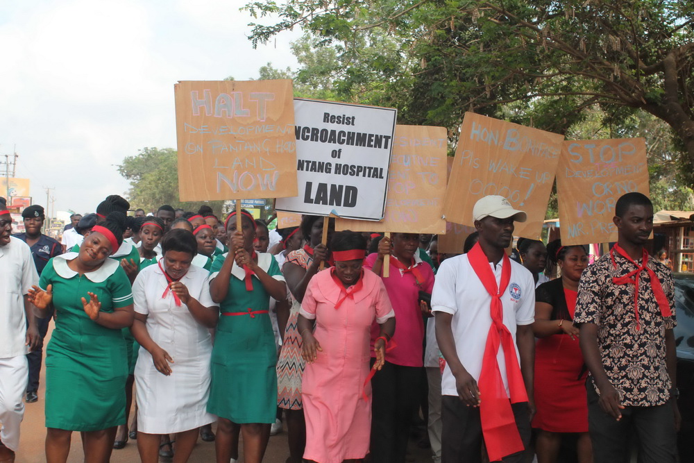 Pantang Hospital workers