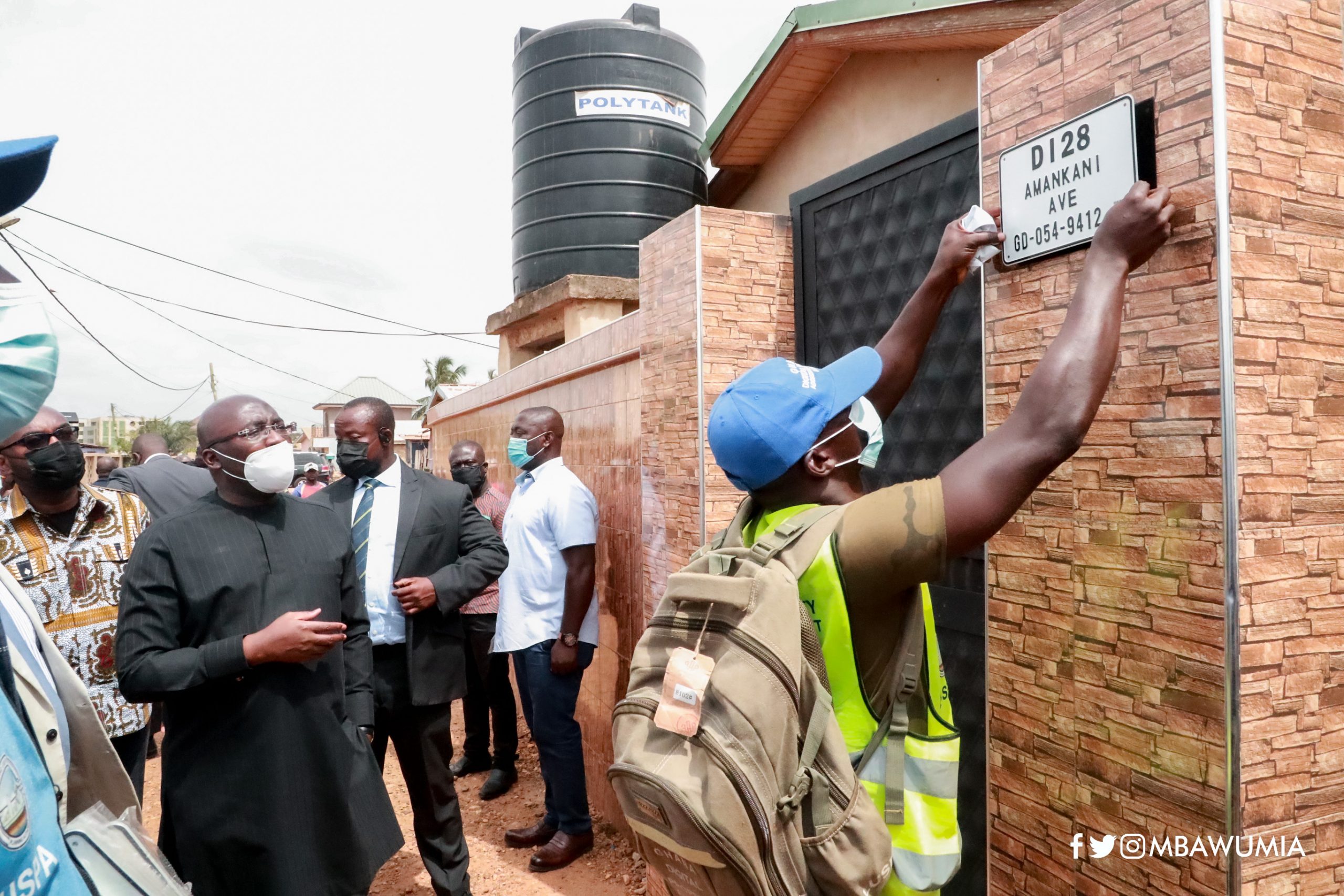 Dr. Bawumia inspects installation of unique addressing system for Ghana