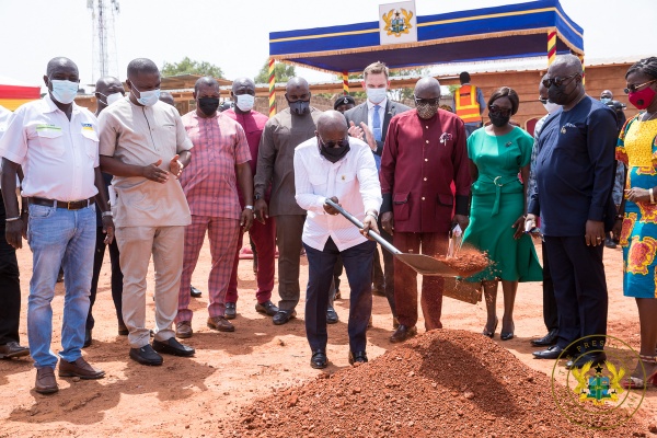 President Akufo-Addo cuts sod for GHC 5 Million “Ghana Award House”
