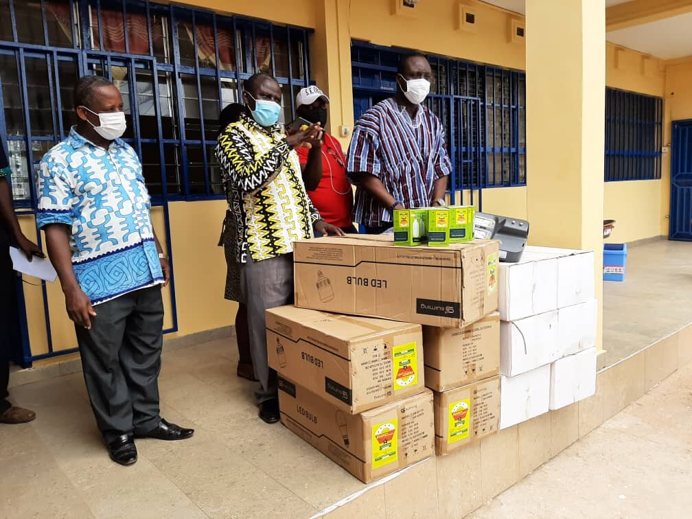 Nzema East MCE donates bulbs to Nsein SHS