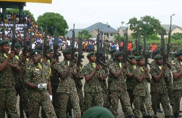 Immigration officers threaten to abandon posts over allowance