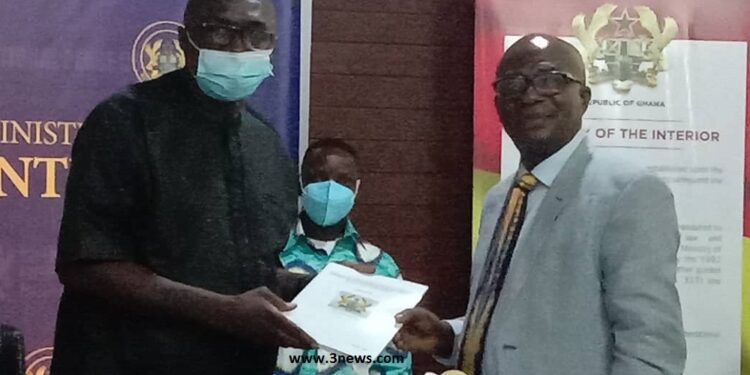 Ejura committee presents report to Interior Minister