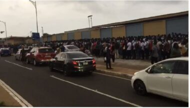 Thousands queue for GAF recruitment