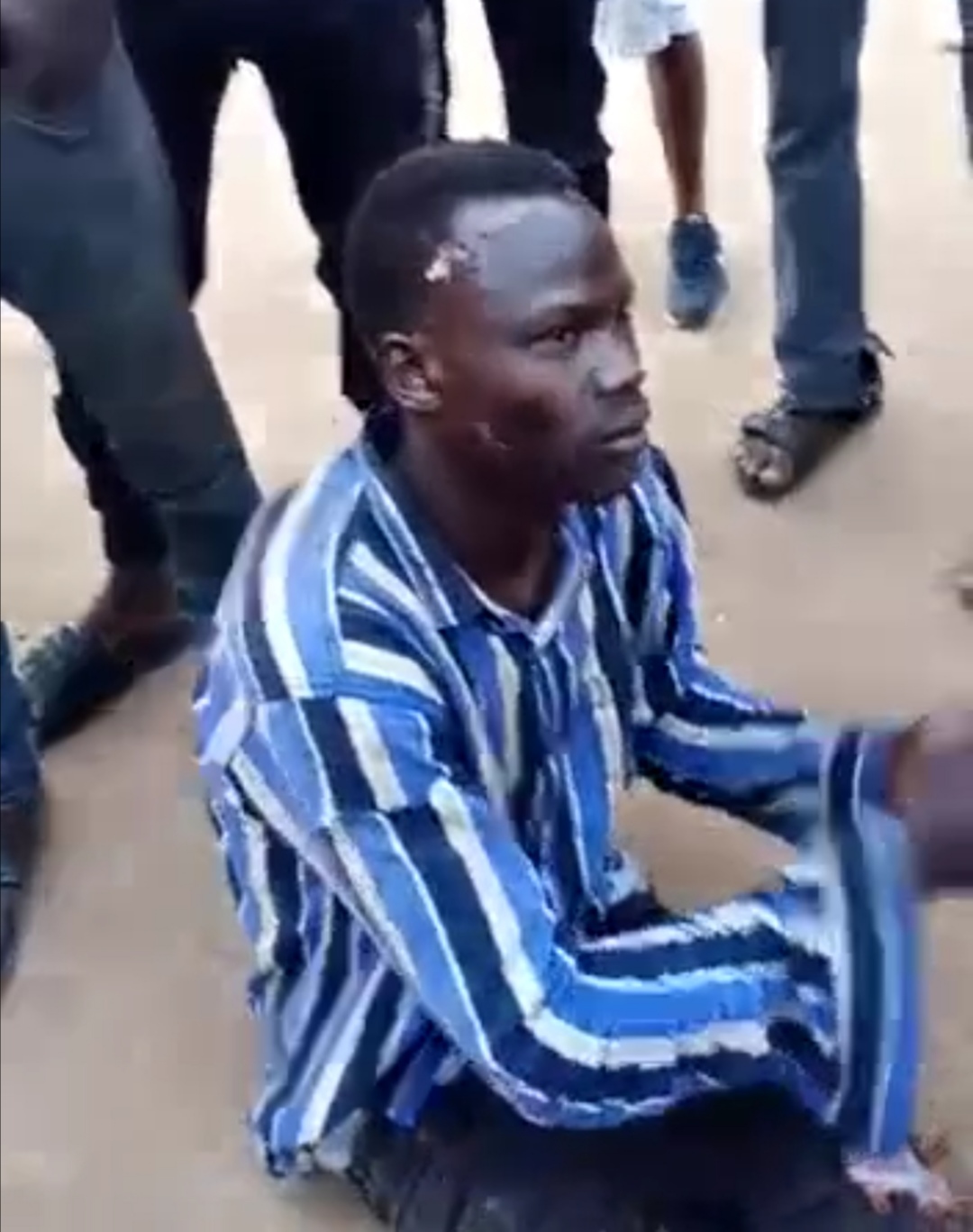 Gomoa-Buduram: Residents beat Man to pulp for dealing in fake medics