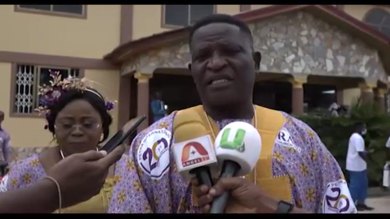 ‘Desist from seeking quick money’ – Pastor to the youth