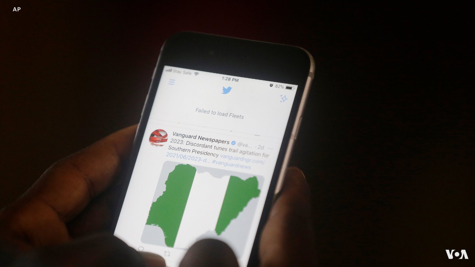 Nigeria’s president directs conditional end to Twitter ban