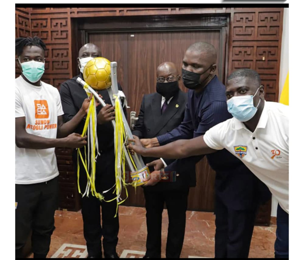 Akufo-Addo donates Gh¢1m to Hearts of Oak