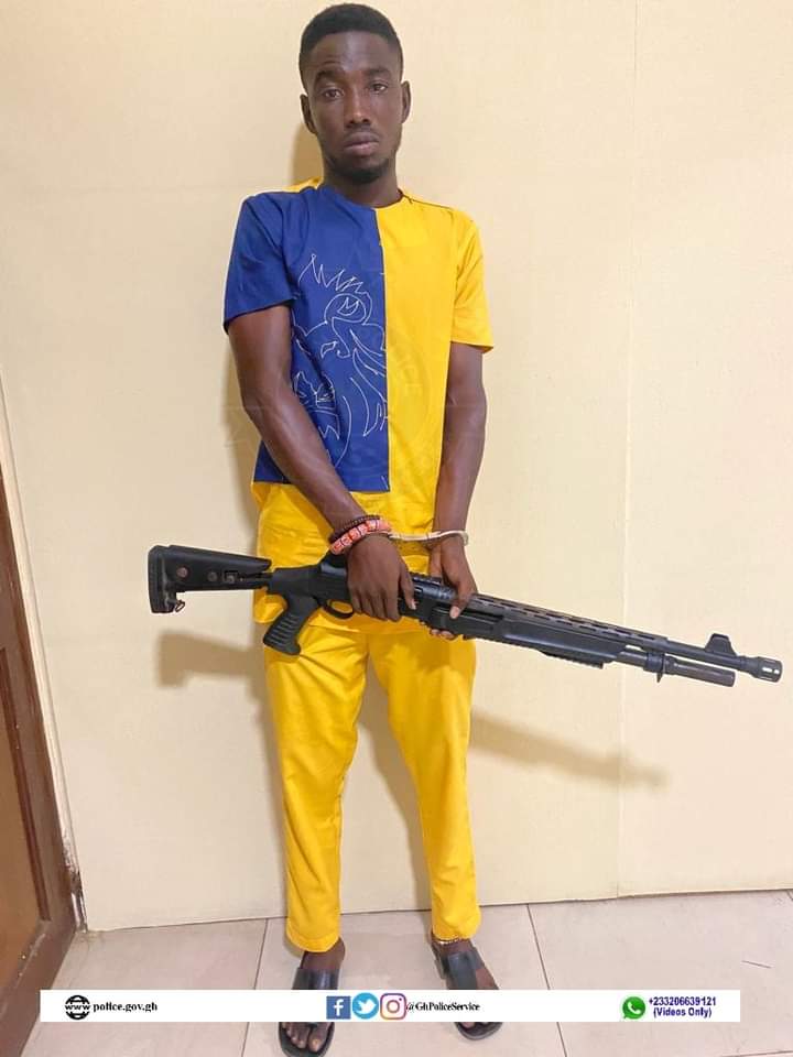 Police arrest suspect for brandishing weapon, issuing threats on social media