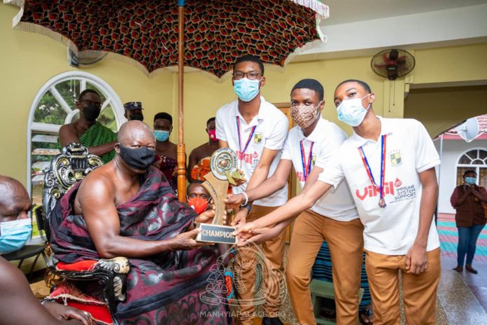Photos: Prempeh College presents trophy to Otumfuo