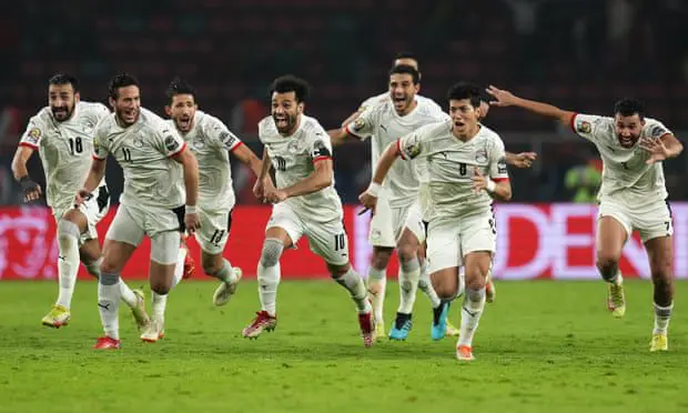 Egypt beat Cameroon on penalties to set up Senegal final