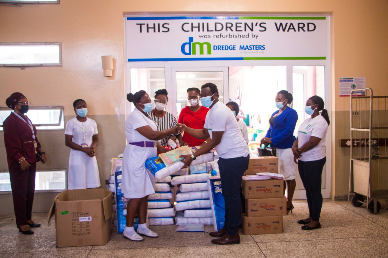Dredge Masters donates to Korle-Bu Children’s ward