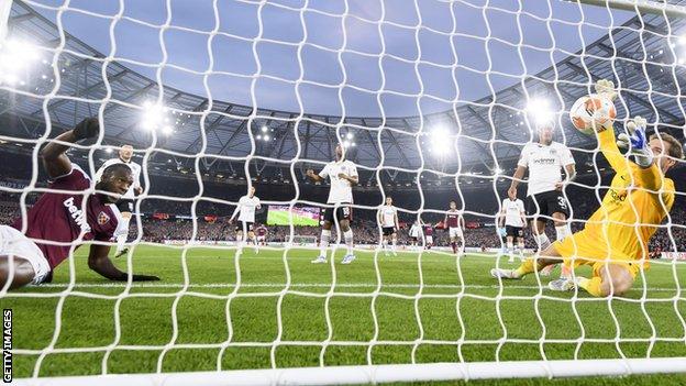 West Ham look into alleged attack on German commentators