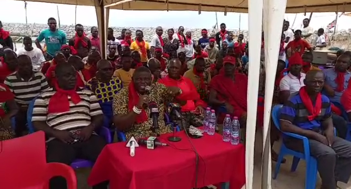 Some fishermen expressing their grievances