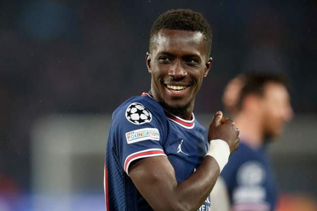 Senegal President Macky Sall backs PSG’s Gueye in rainbow jersey row