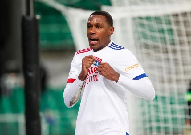 Footballer sacked for farting in dressing room
