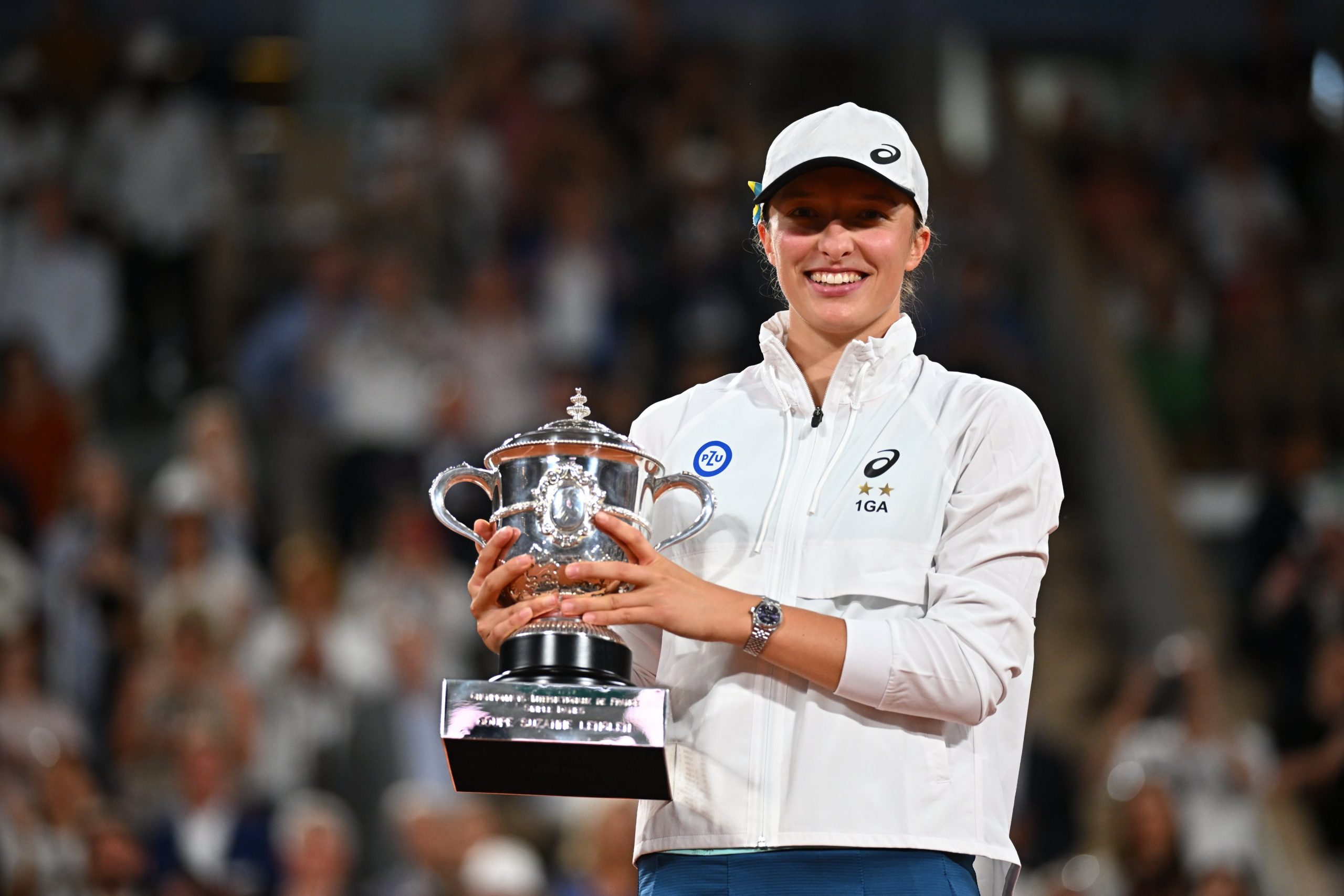 Breaking: Iga Swiatek beats Coco Gauff to win French Open final in Paris