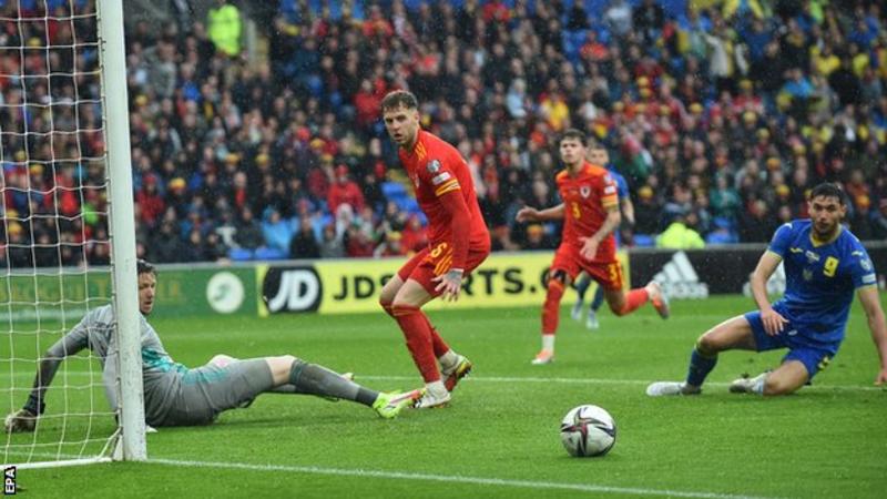 Wales edge Ukraine to end 64-year World Cup await