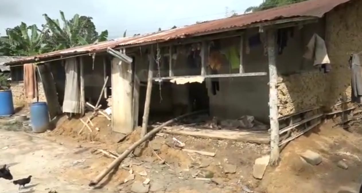 Adubriem teachers turn classrooms into bedrooms after rain destroyed their quarters