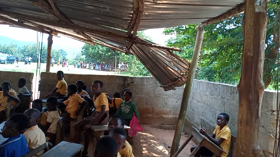 E/R: Schools in Yilo Krobo are death traps – Chief laments