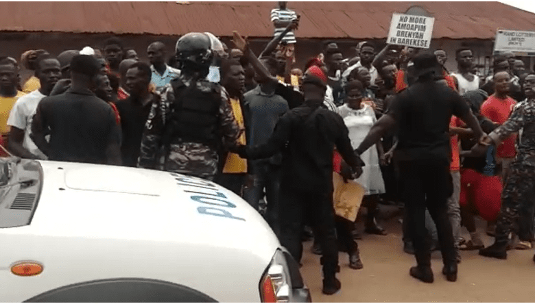 Police restores calm at Barekese after irate youth threaten to attack Chief