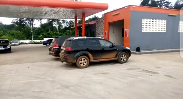 2 injured, one killed as robbers attack Goil station