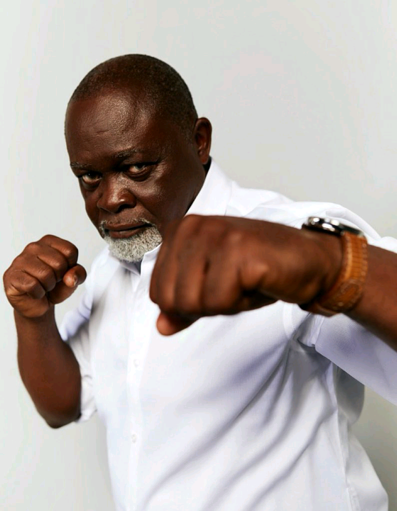 Spearhead Ghana boxing to produce talents like you – Chief begs Azumah Nelson