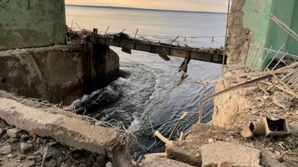 Ukraine war: Houses flooded after missiles hit major dam