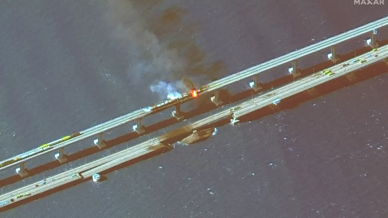 Crimea bridge: Russia ramps up security after blast