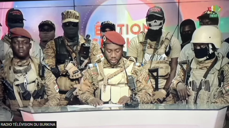 Burkina Faso unrest: Military officers remove leader Damiba