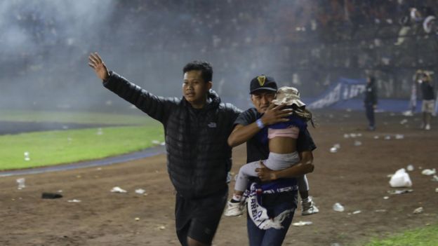 174 dead in football crush
