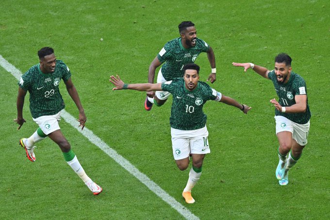 Superb Saudi Arabia come back to beat Argentina