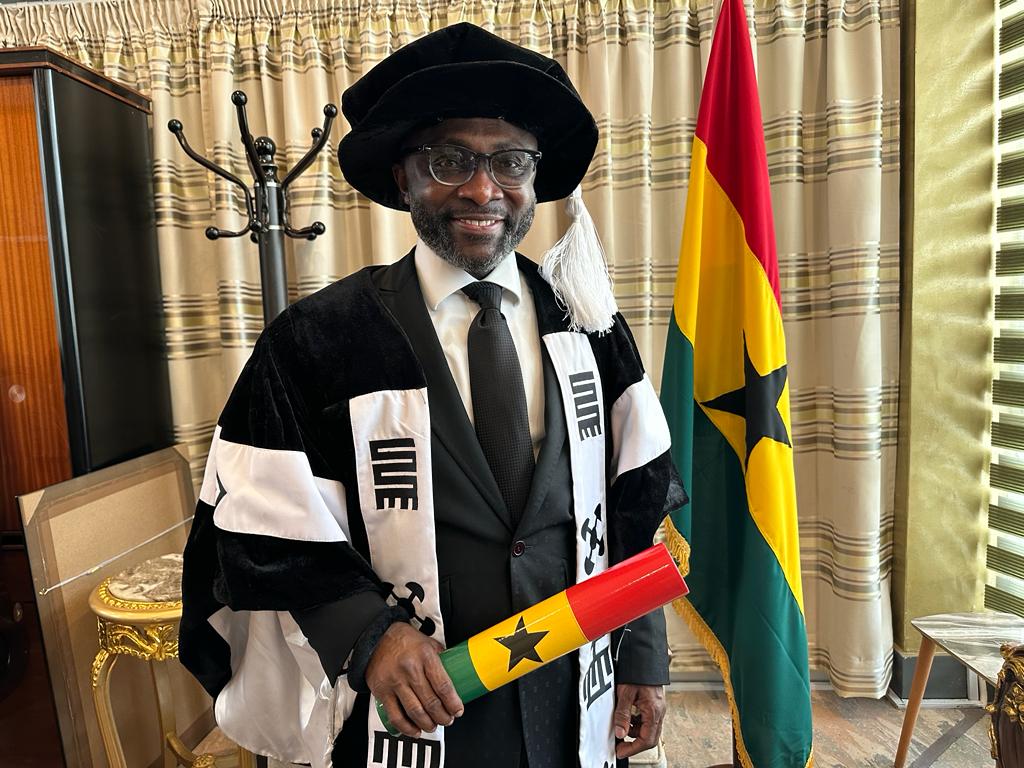 Manwerehene of Akyem Abuakwa inducted as Director of Legal Education