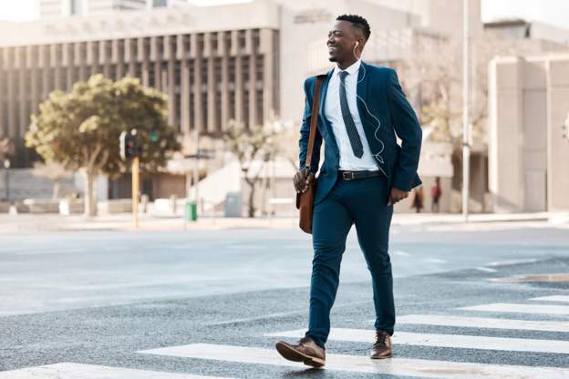 Zambia: Pedestrians to face $16 fine for using phone while crossing roads