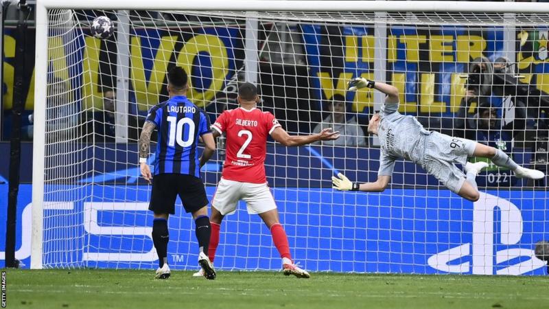 Inter see off Benfica to set up Milan derby semi-final