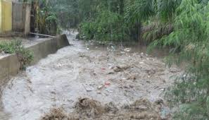 Flood waters sweep away errand girl in Kasoa