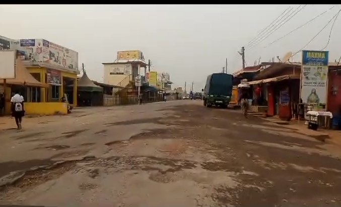 Mahama to Krobos: NPP’s neglect of your roads politically motivated