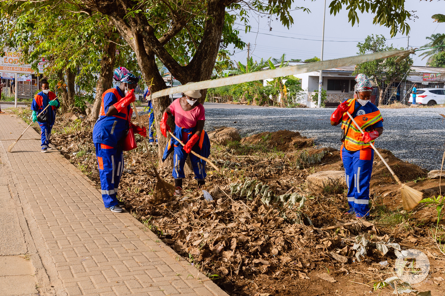 Zoomlion, Graphic clean Koforidua ahead of ‘Indece Day’ Celebrations