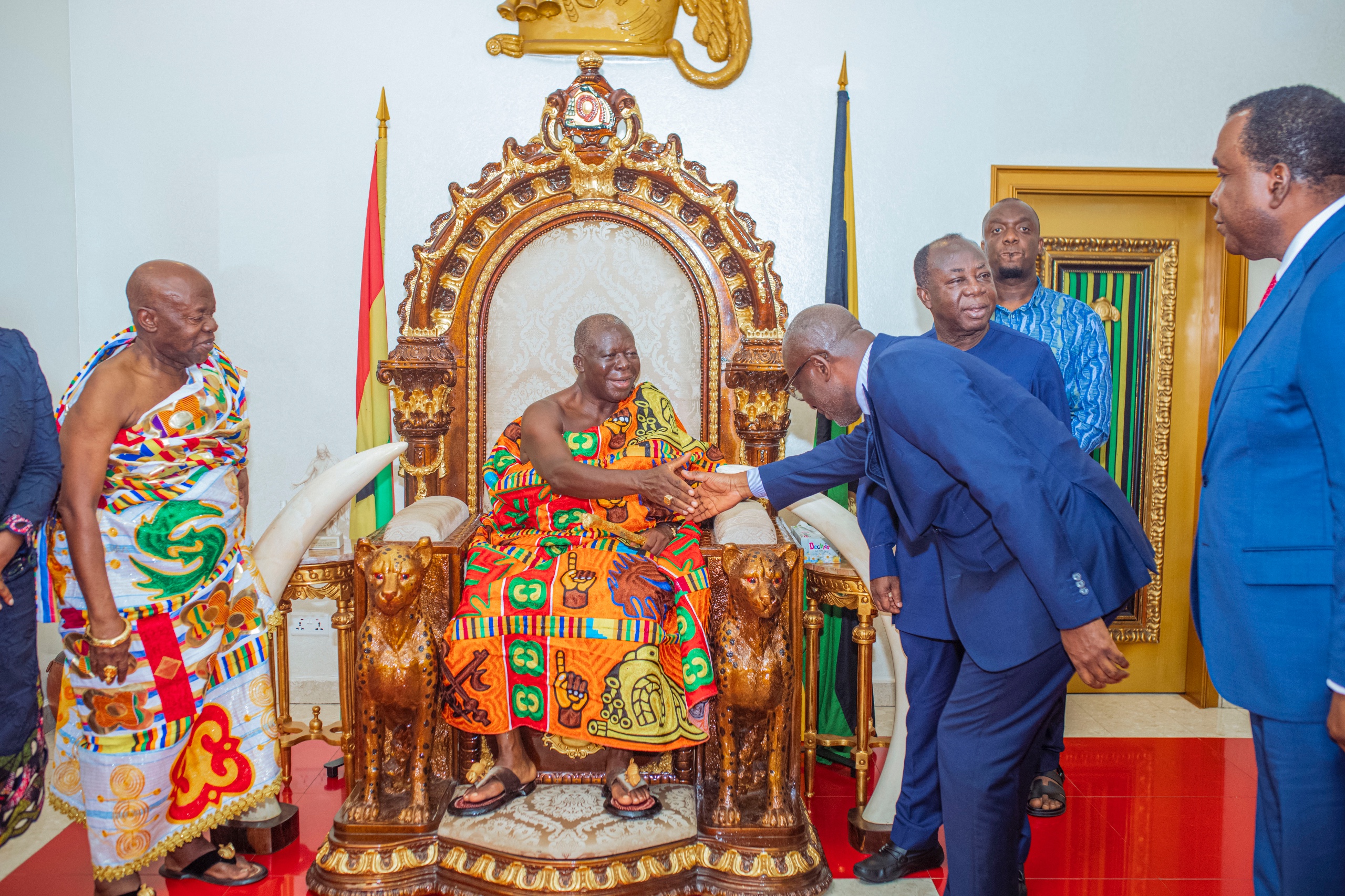 GNPC CEO Joseph Dadzie meets Asantehene 