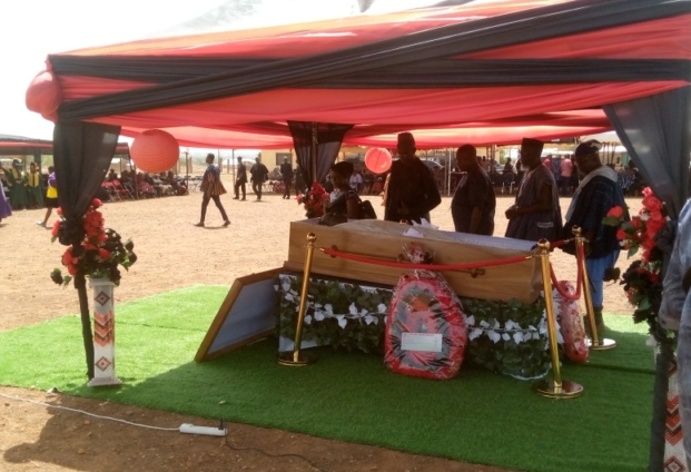 Former Information Minister John Tia laid to rest