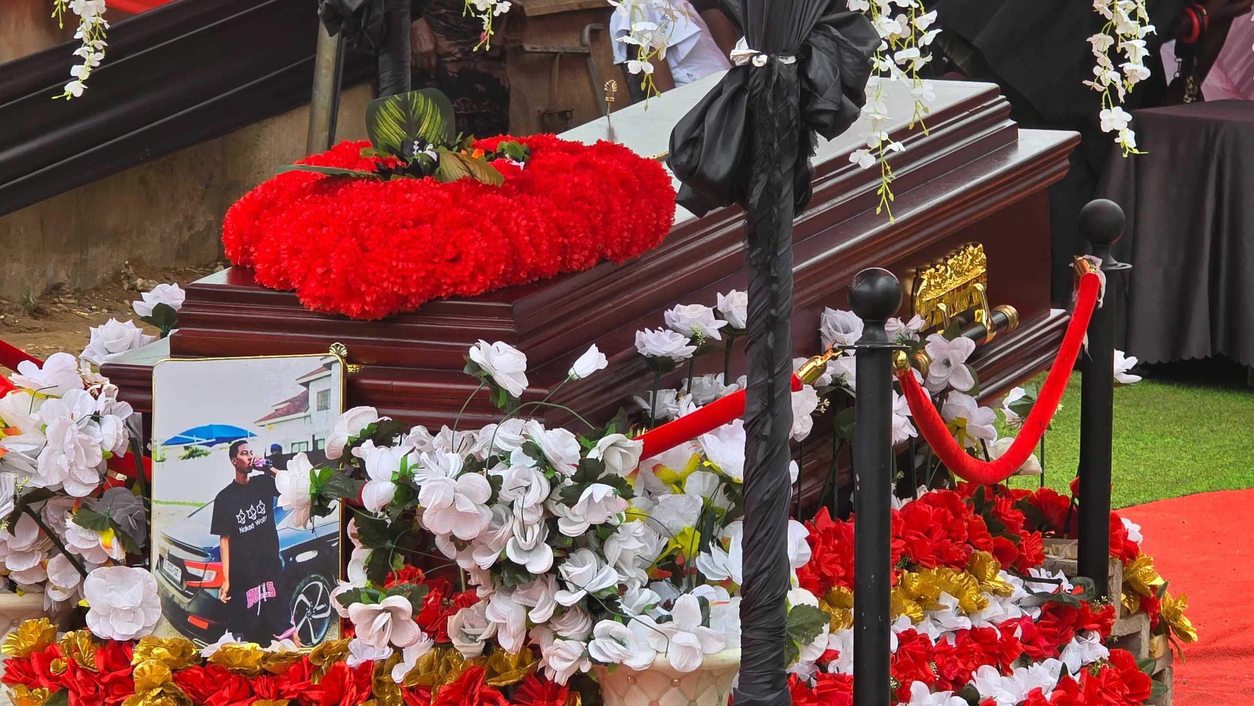 Tears flow as O’Reilly SHS students stabbed to death is buried [Photos+Video]