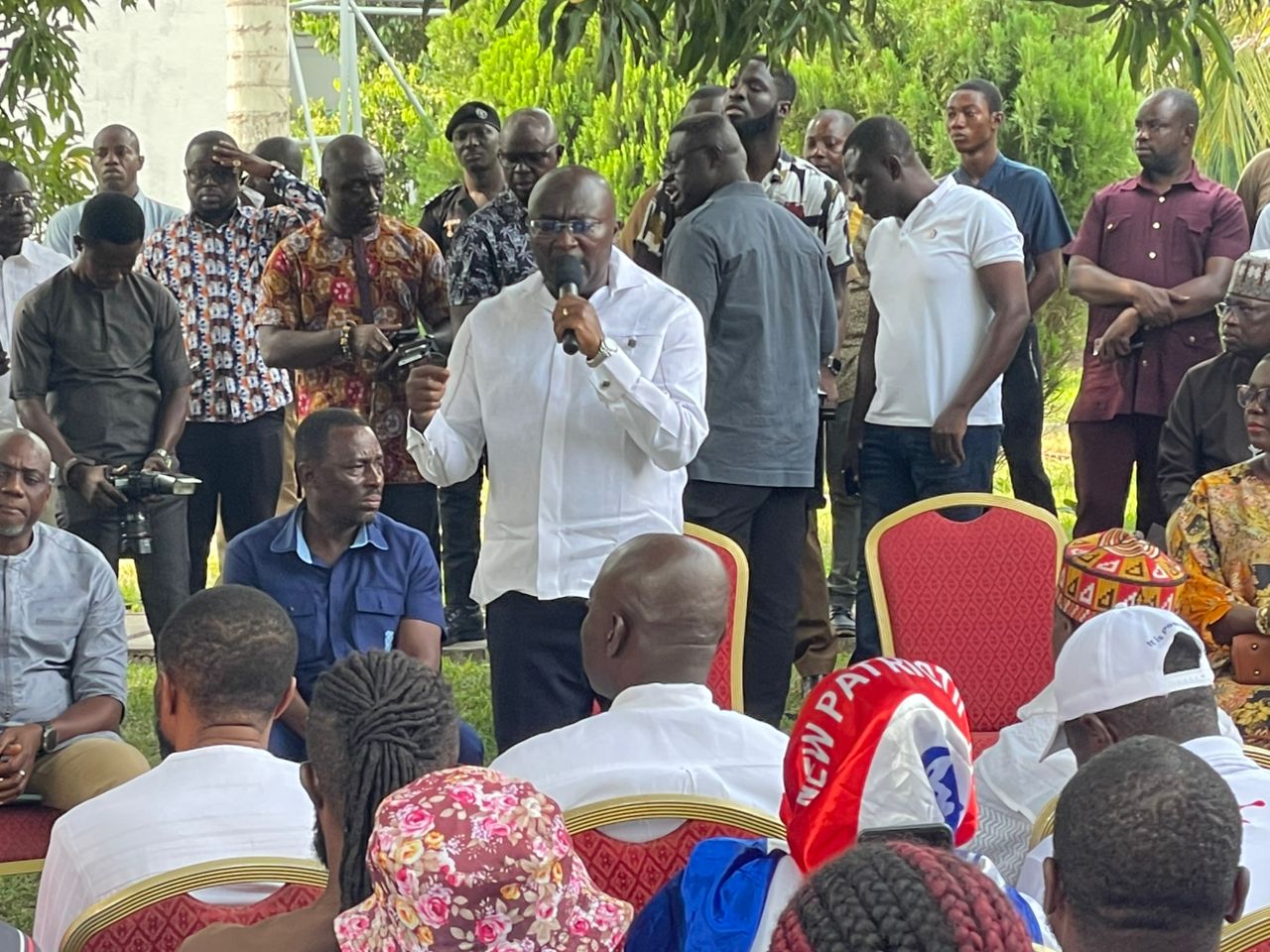 NPP supporters throng Dr. Bawumia’s residence to console him and pledge support