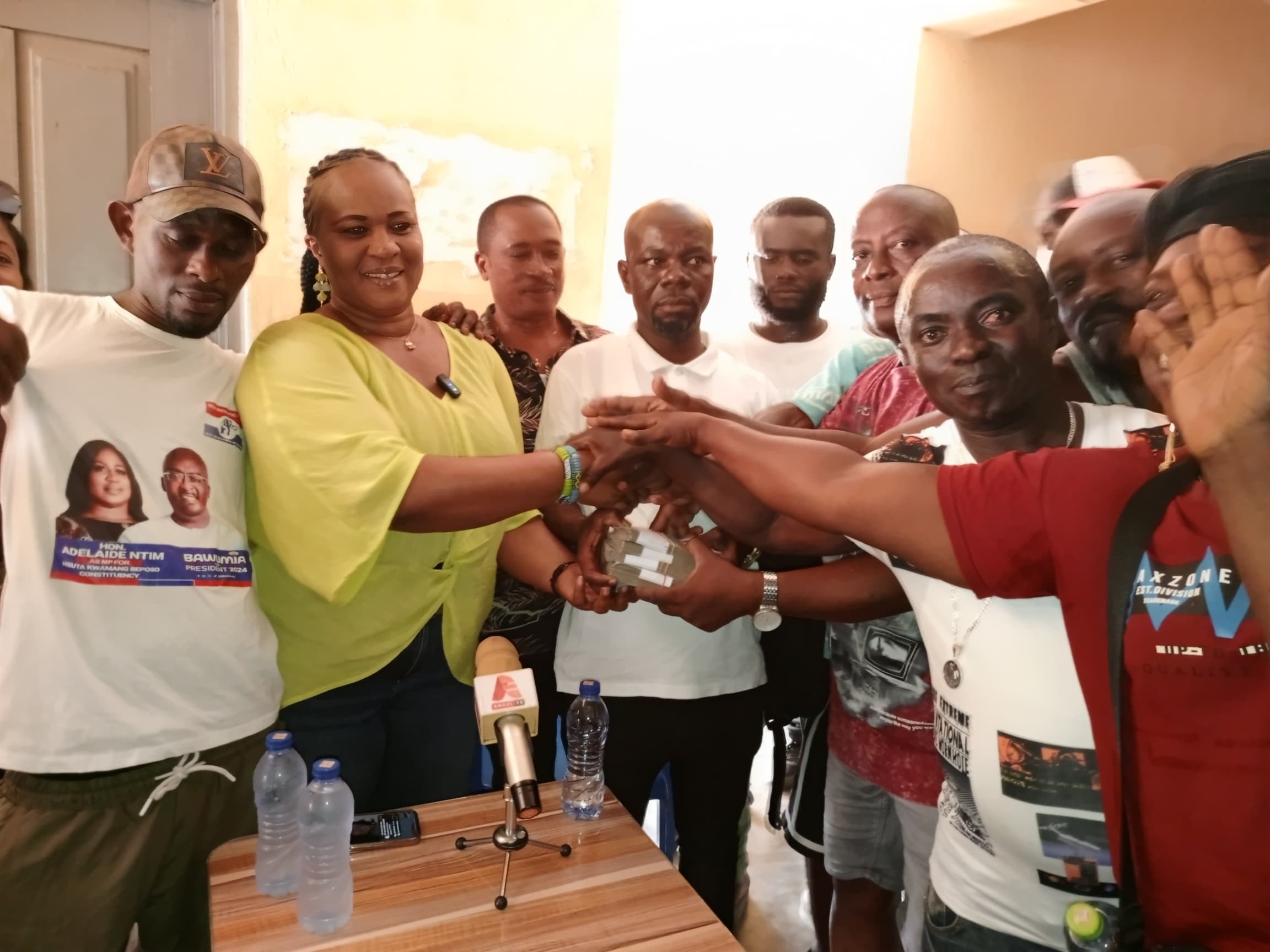 Kantamanto Fire: Nsuta Beposo MP supports victims with GH¢50,000
