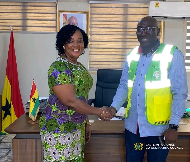 Eastern Regional Minister, NRSA strengthen collaboration to sanitize road safety