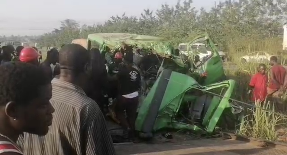 11 die on the spot in Suhum crash