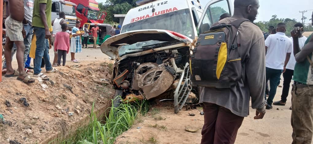 A/R: Ambulance involved in crash at Danase