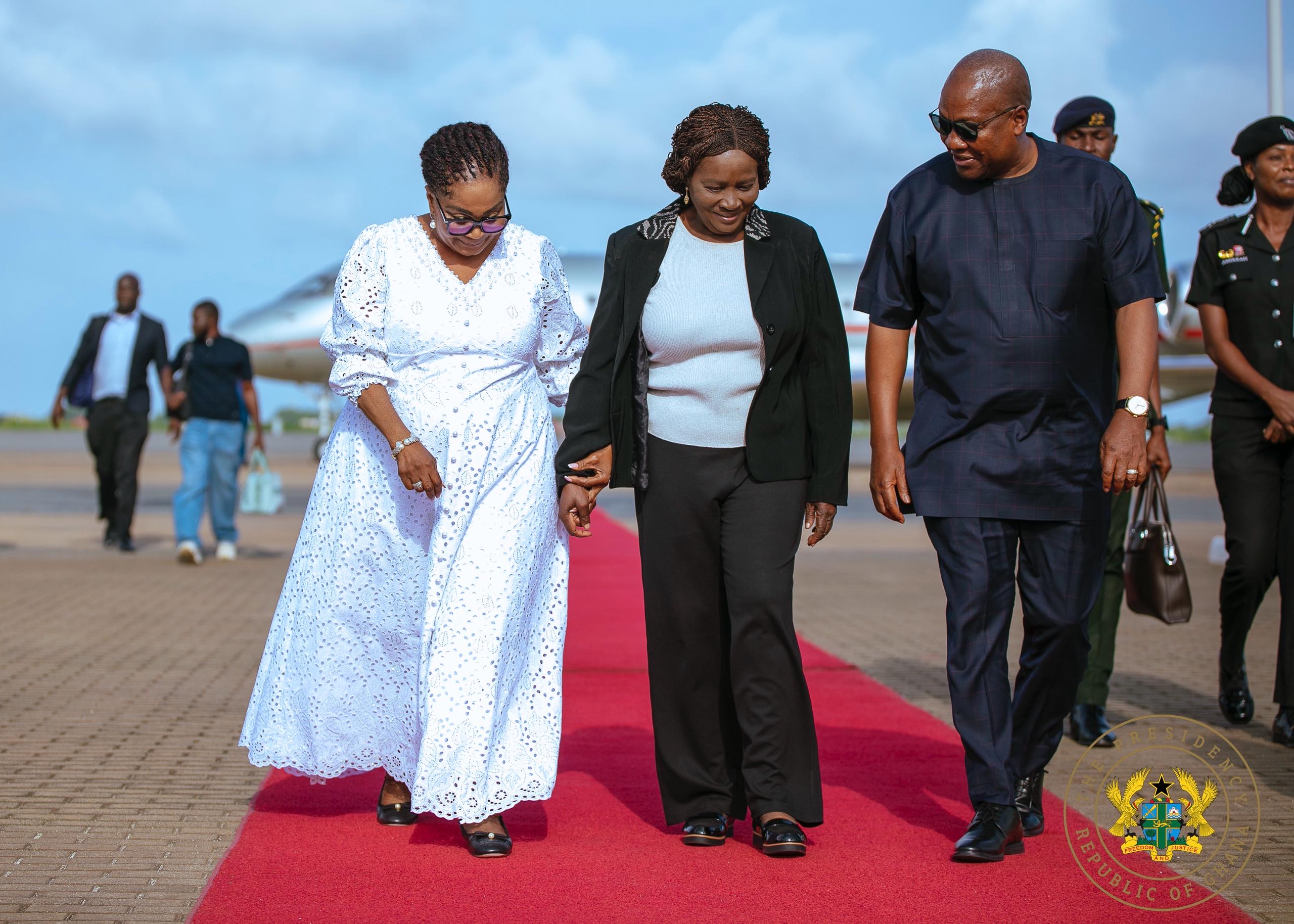 Photos: Vice president returns from UK medical trip, welcomed by President Mahama