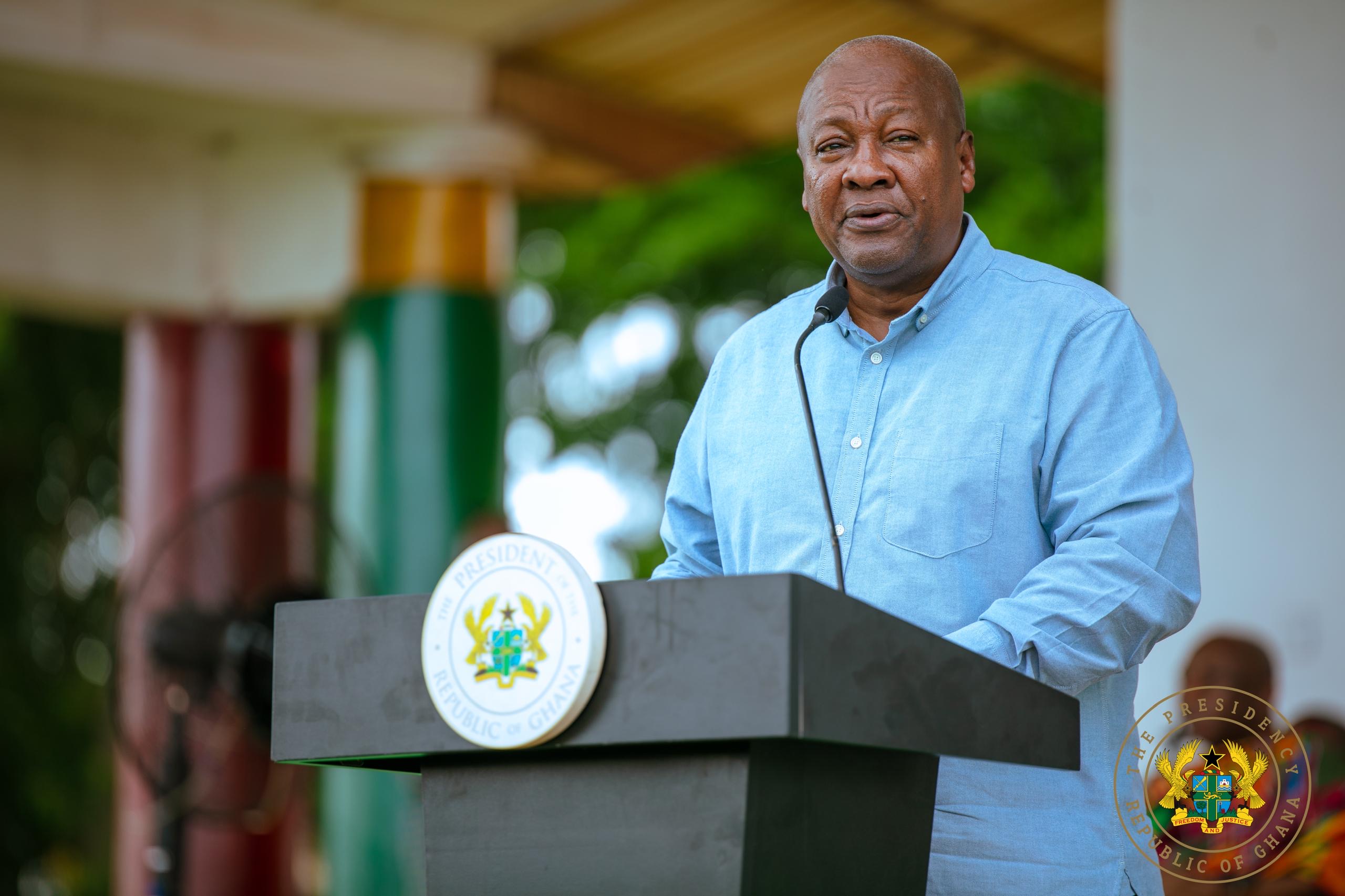 Mahama to set up cashew board, processing factory in Bono Region